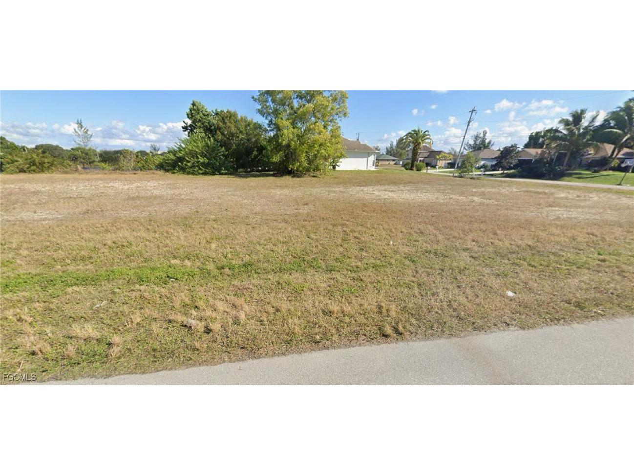 307 SE 13th Street Cape Coral FL 33990 2025006049 image3