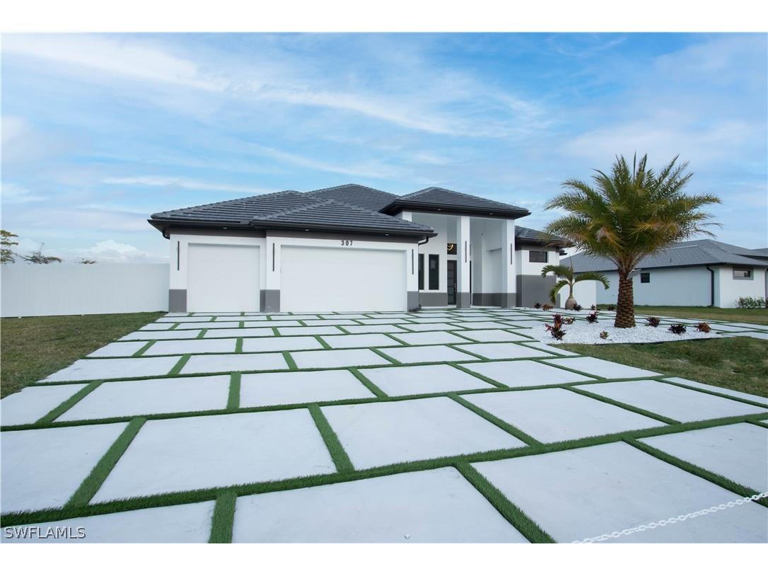 307 SW 14th Avenue Cape Coral FL 33991 224027972 image1