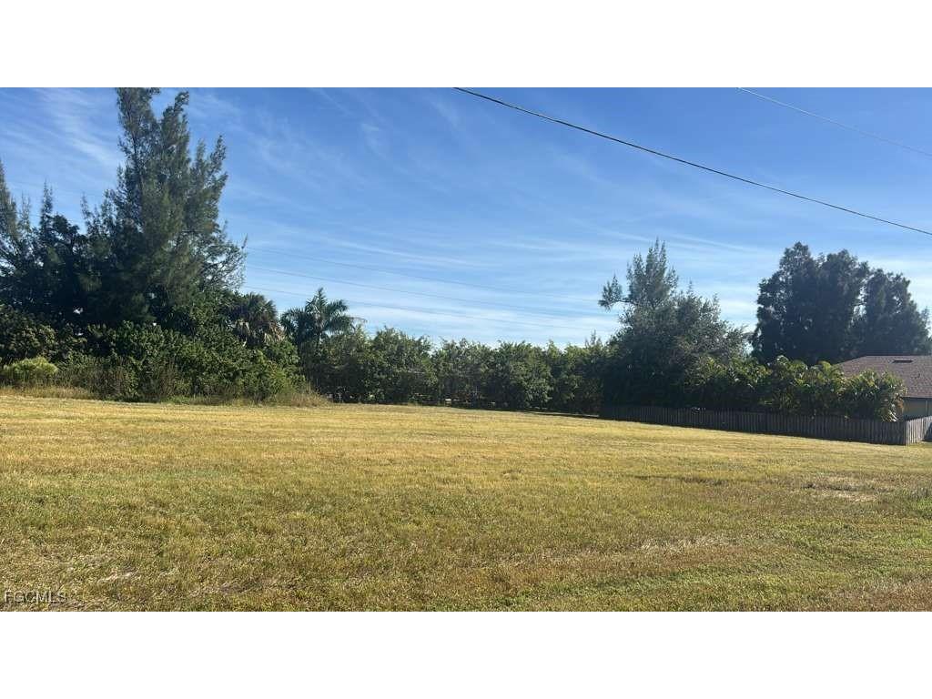 307 SW 16th Place Cape Coral FL 33991 2025020412 image1