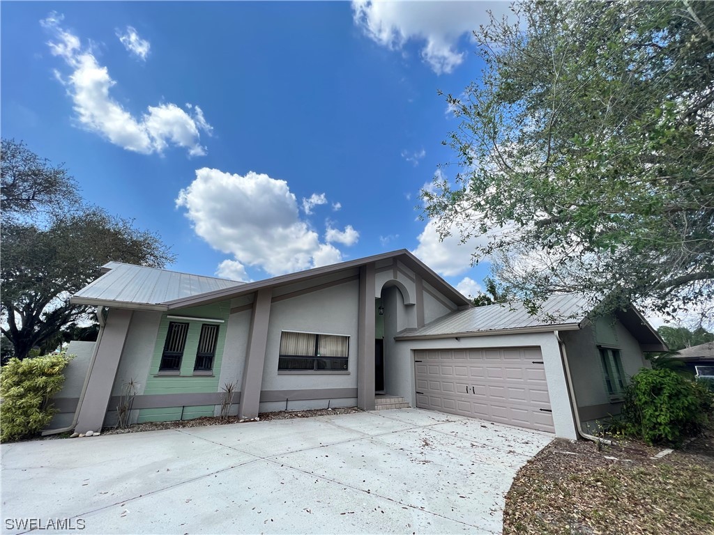 307 Thompson Avenue Lehigh Acres FL 33936 223024369 image1