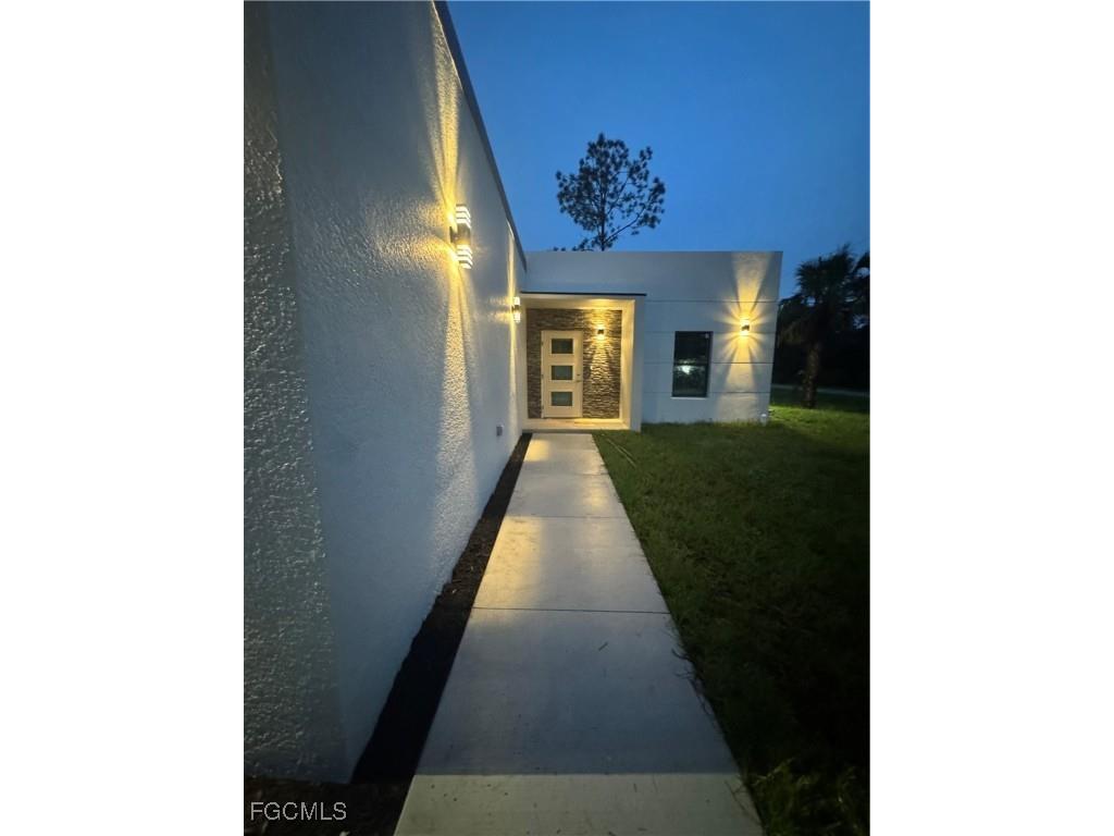 307 W 9th Street Lehigh Acres FL 33972 225018673 image8