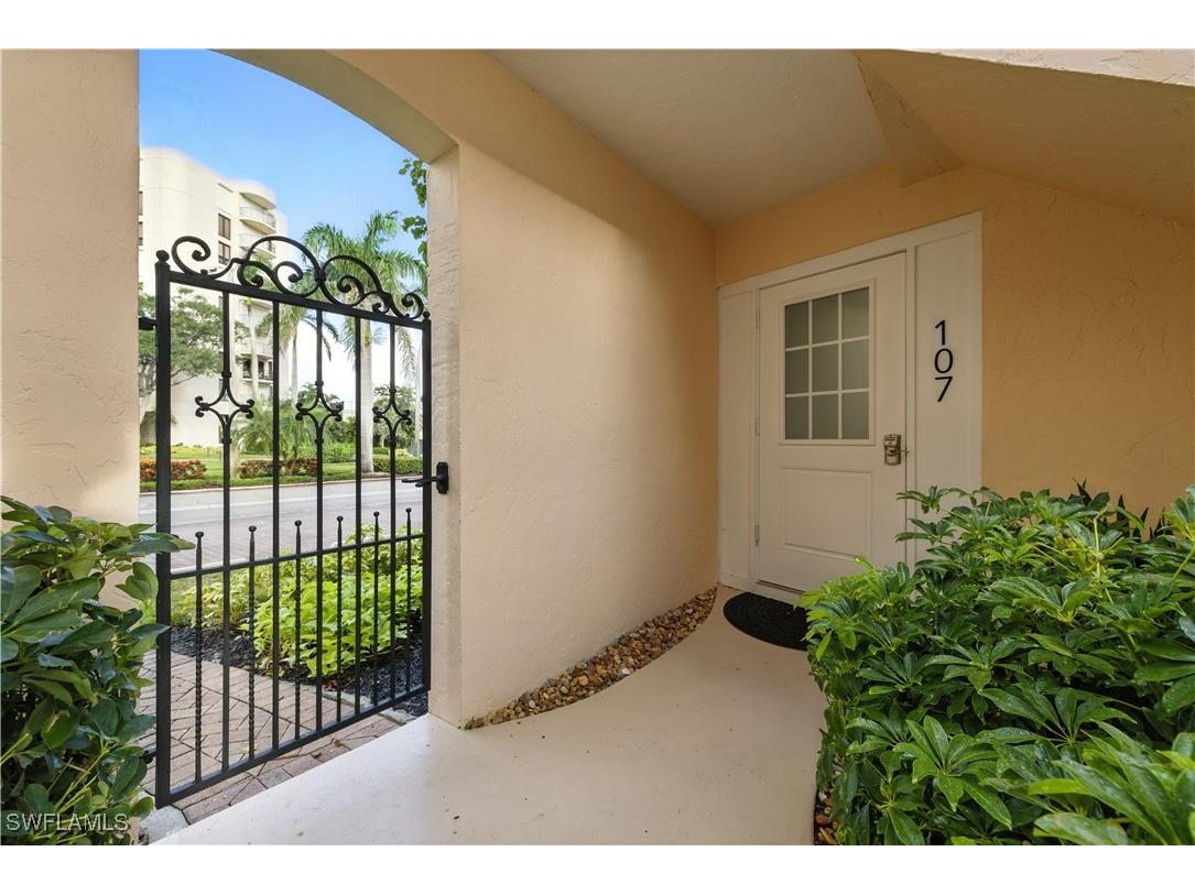 3070 Gulf Shore Boulevard N #107 Naples FL 34103 225079131 image25