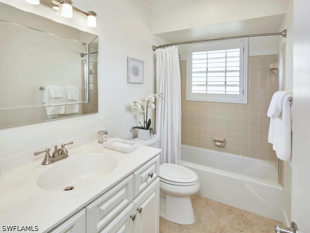 3070 Gulf Shore Boulevard N #209 Naples FL 34103 226015229 image17