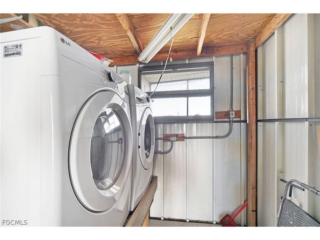 3070 Harpoon Lane Saint James City FL 33956 2026010379 image21