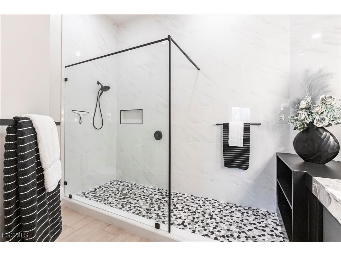 3070 Meandering Way #201 Fort Myers FL 33905 2025009469 image26