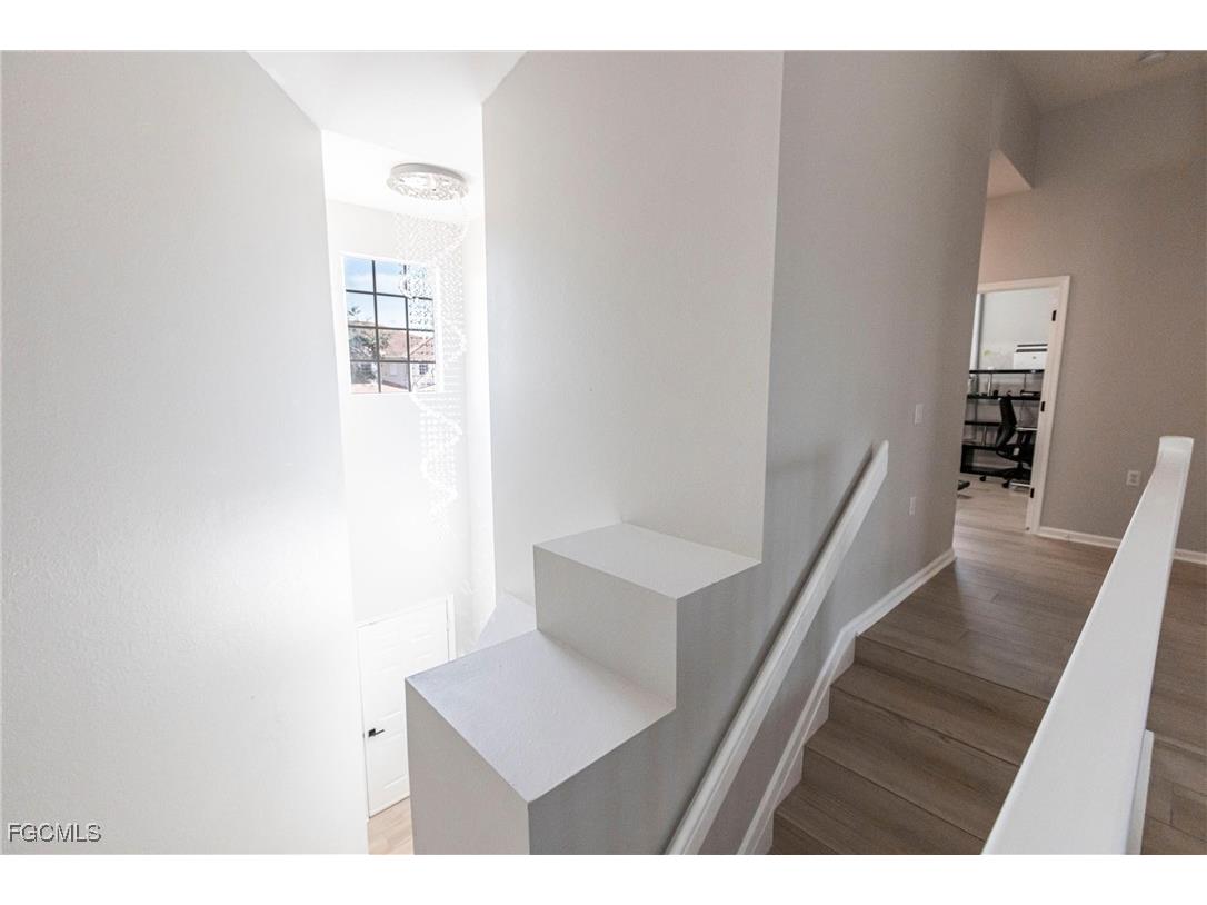 3070 Meandering Way #201 Fort Myers FL 33905 2025009469 image7