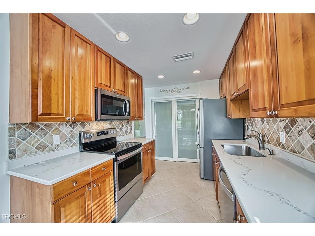 3071 Meandering Way #101 Fort Myers FL 33905 2026004268 image21