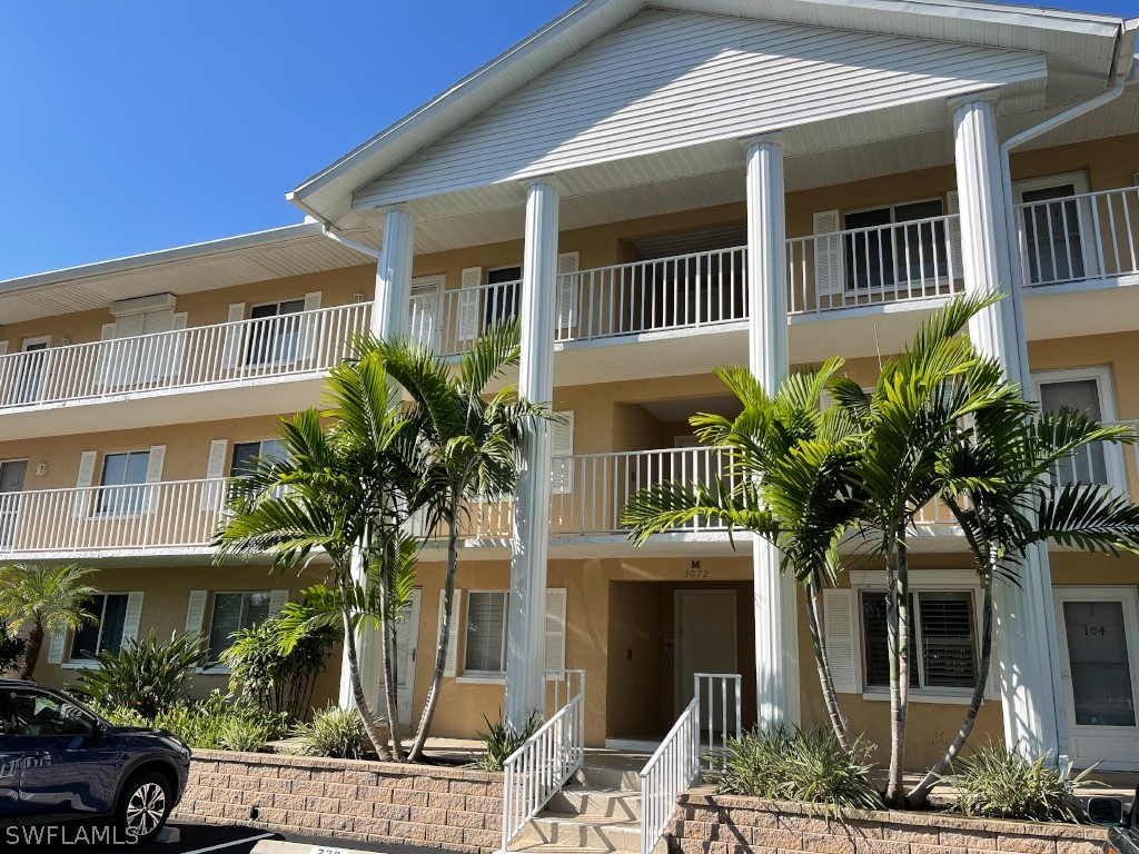 3072 Sandpiper Bay Circle #M202 Naples FL 34112 222062988 image1
