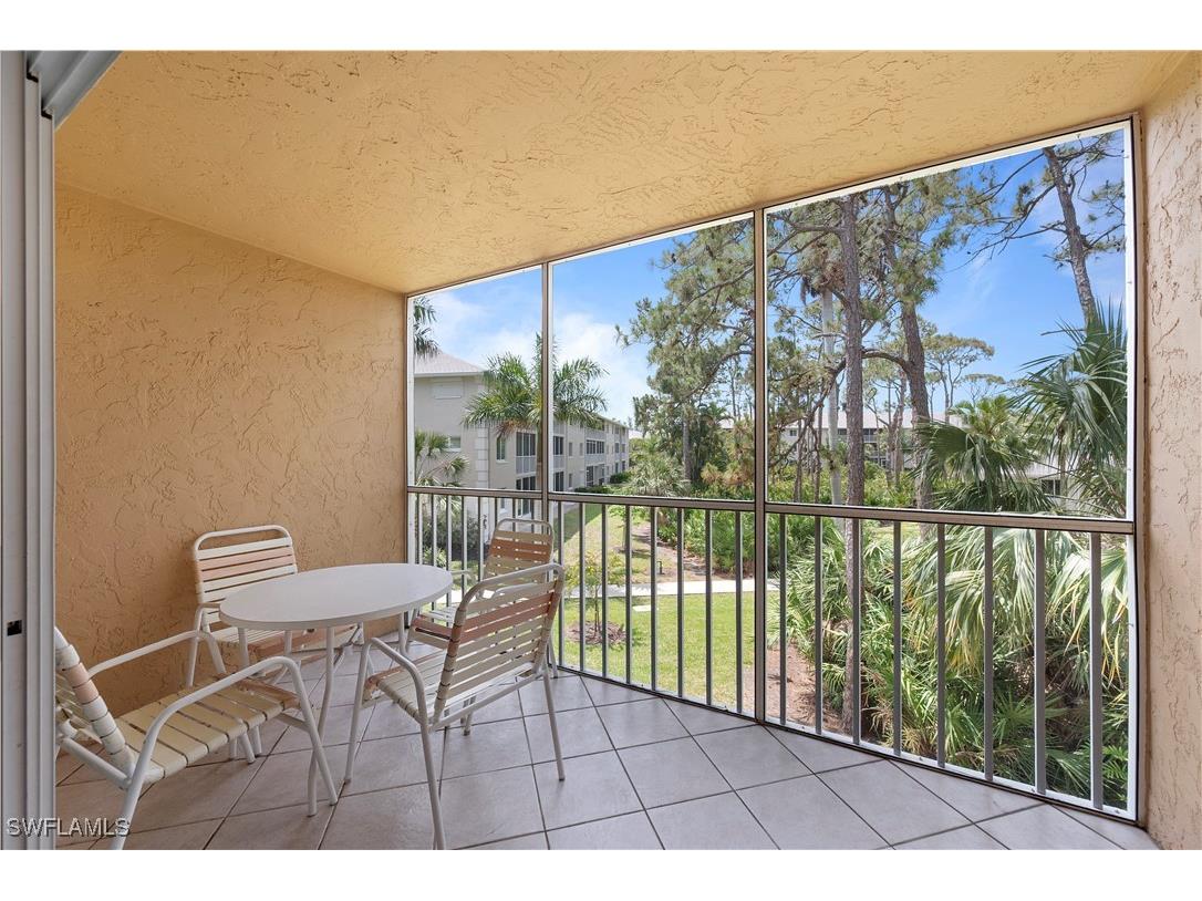 3072 Sandpiper Bay Circle #M202 Naples FL 34112 225041143 image6
