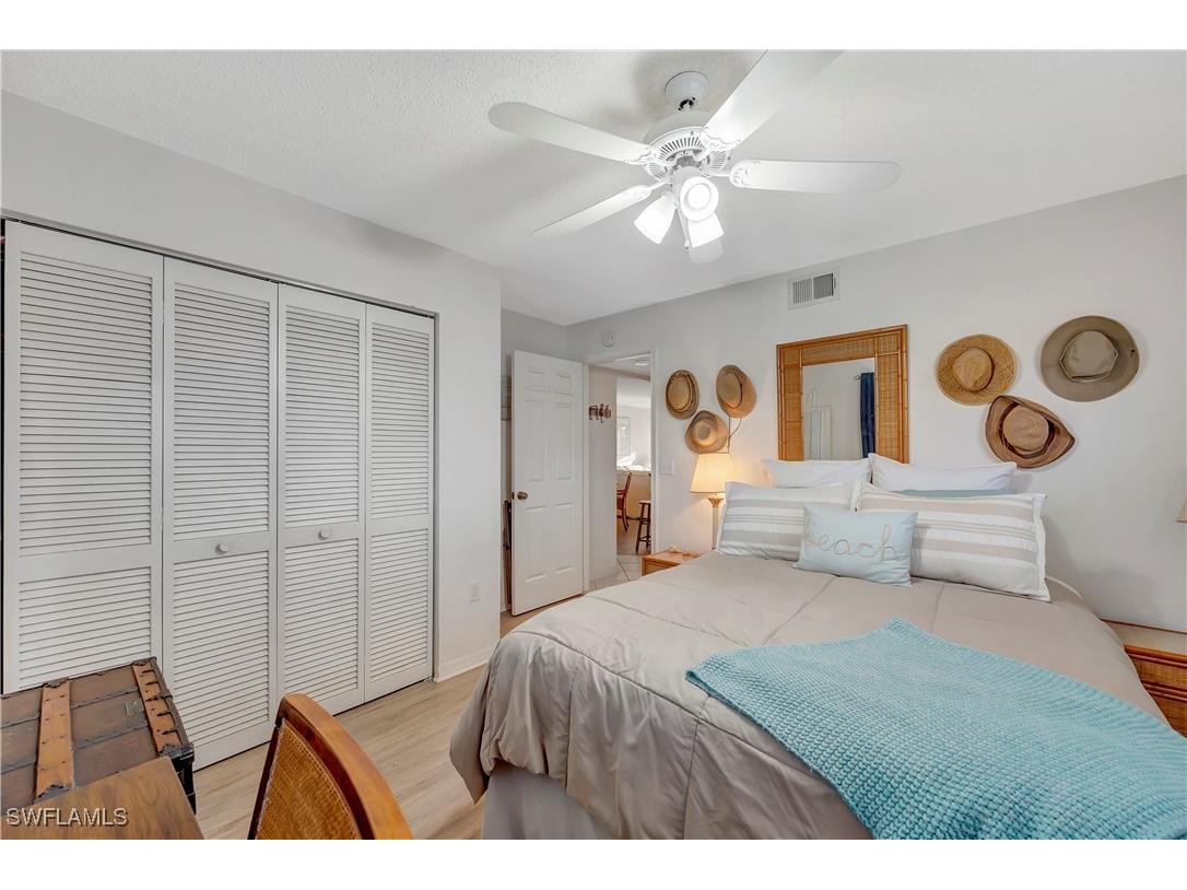 3072 Sandpiper Bay Circle #M206 Naples FL 34112 226003840 image20