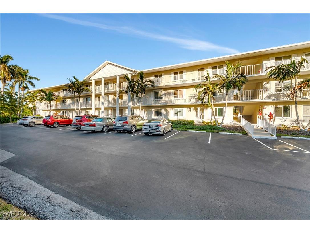 3072 Sandpiper Bay Circle #M206 Naples FL 34112 226003840 image25