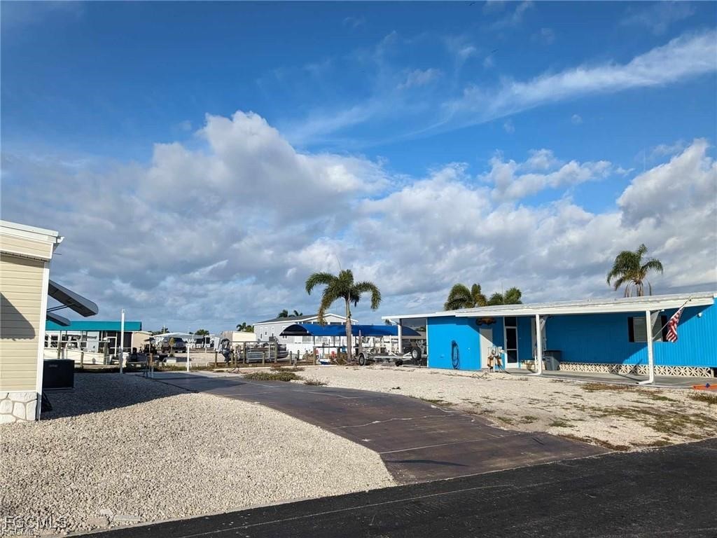 3073 Bounty Lane Saint James City FL 33956 2025014580 image4