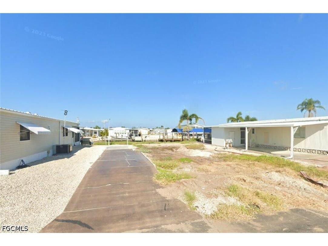 3073 Bounty Lane Saint James City FL 33956 2026024237 image3