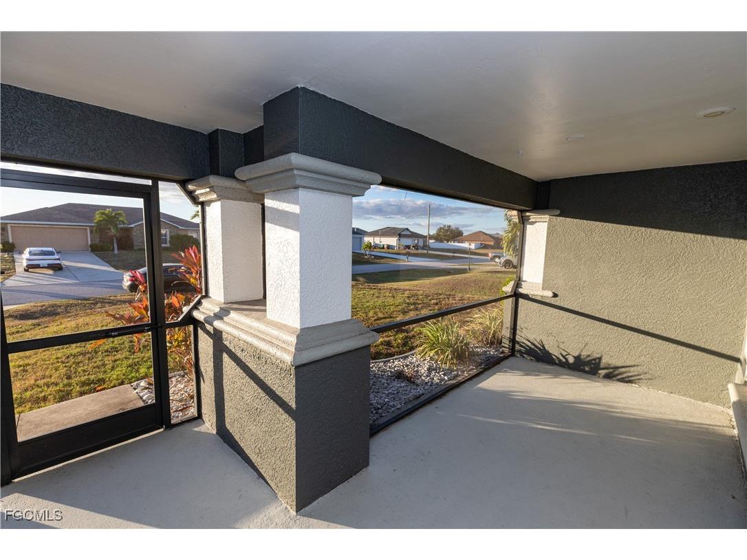 3073 NW 4th Avenue Cape Coral FL 33993 2025018624 image27