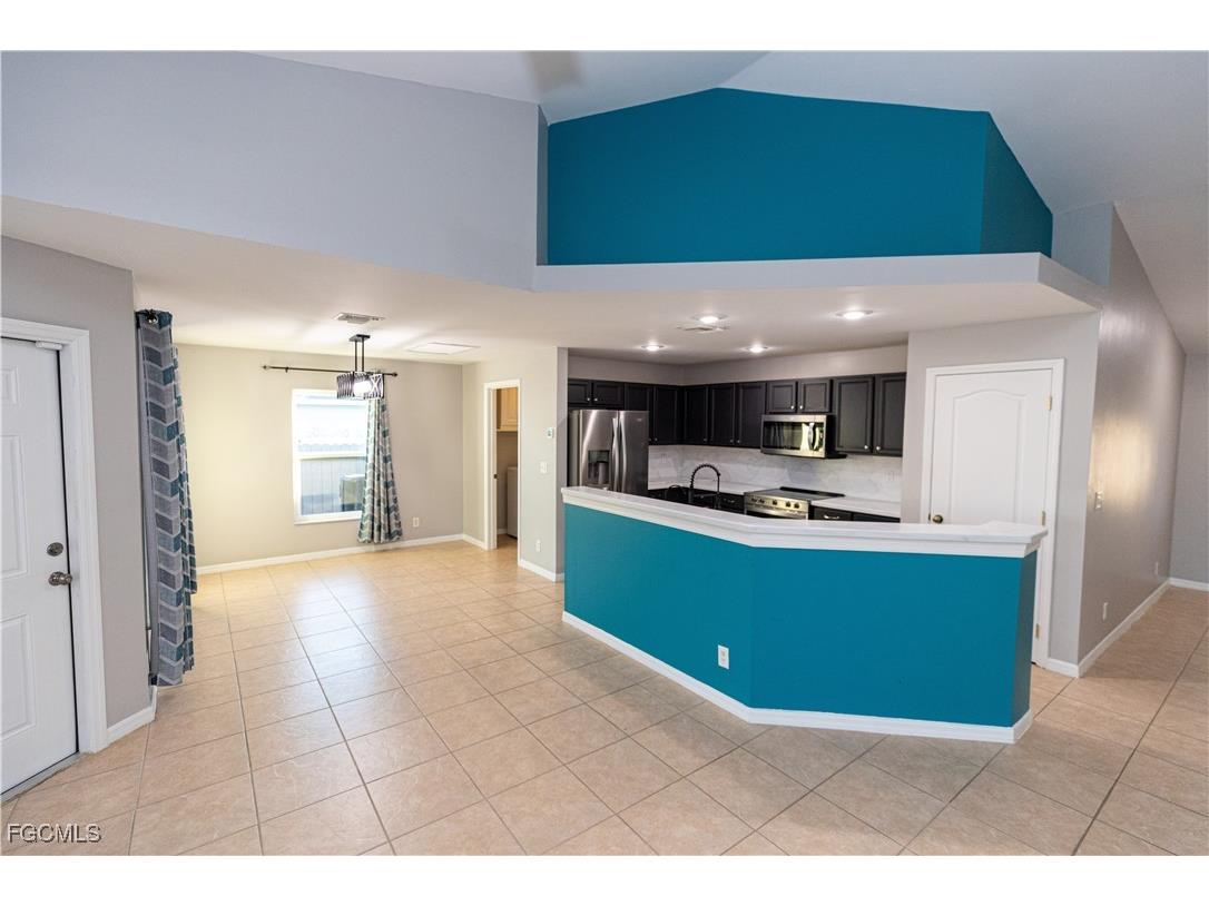 3073 NW 4th Avenue Cape Coral FL 33993 2025018624 image6