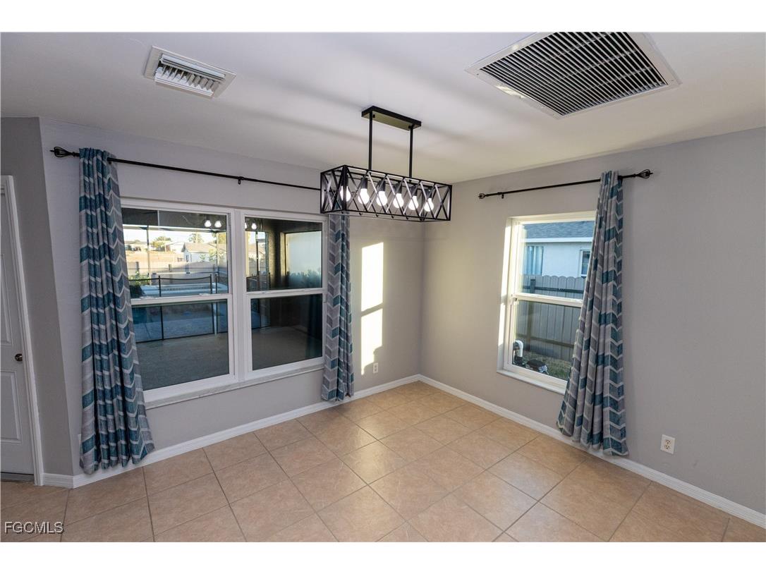 3073 NW 4th Avenue Cape Coral FL 33993 2025018624 image8