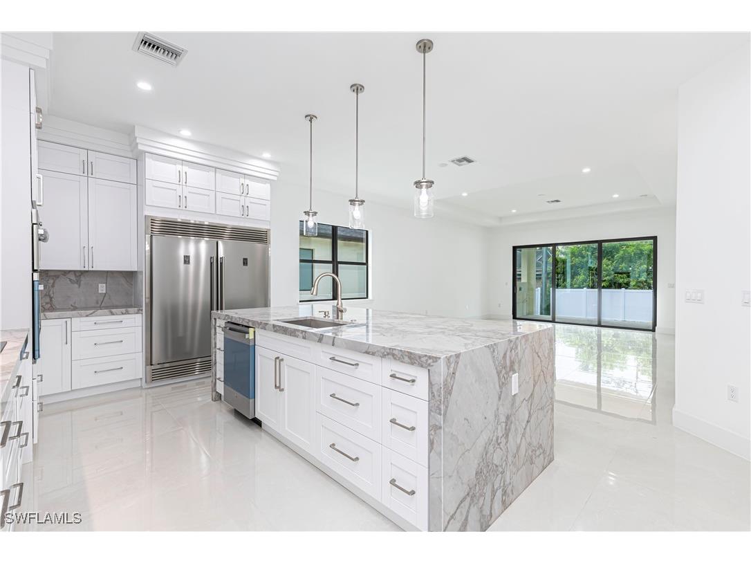 3074 Pine Tree Drive Naples FL 34112 225031073 image4