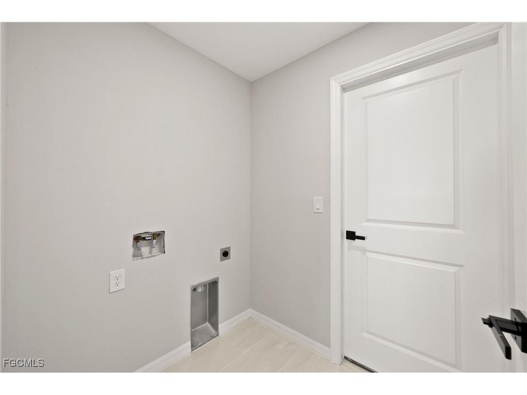 3078 NW 4th Place Cape Coral FL 33993 2025021572 image17