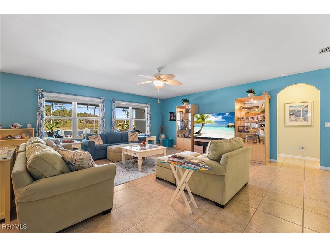 3079 Apple Blossom Drive Alva FL 33920 2025012728 image12