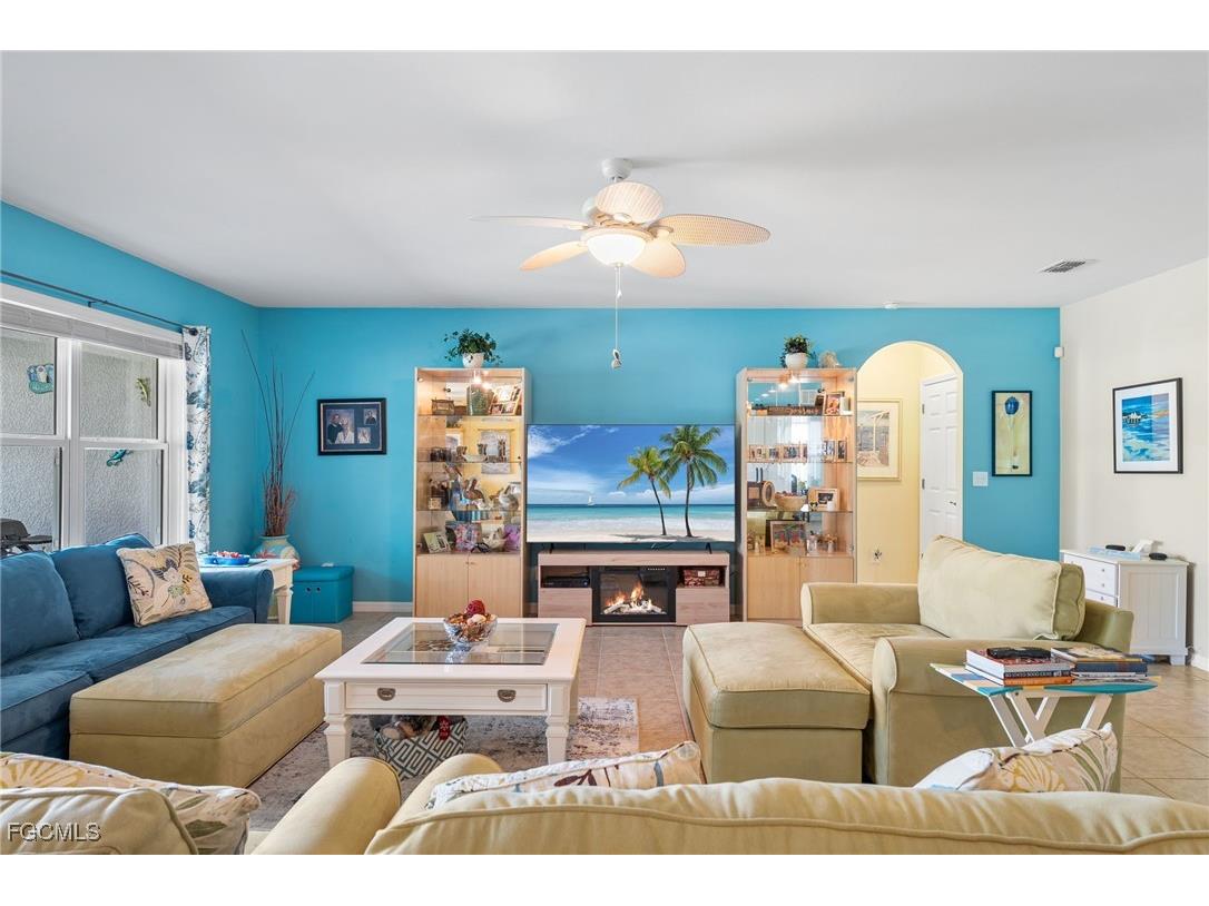 3079 Apple Blossom Drive Alva FL 33920 2025012728 image15