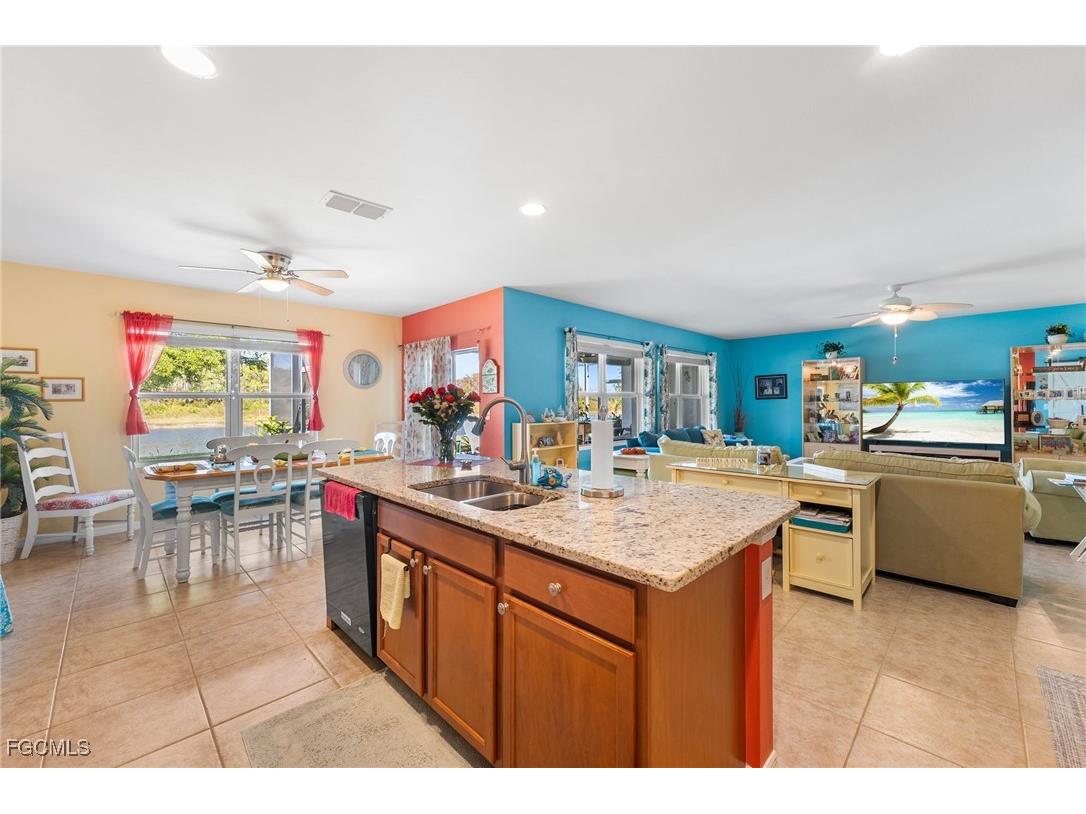 3079 Apple Blossom Drive Alva FL 33920 2025012728 image9