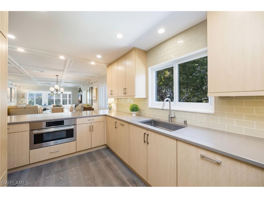 308 2nd Street S #308 Naples FL 34102 226000960 image10