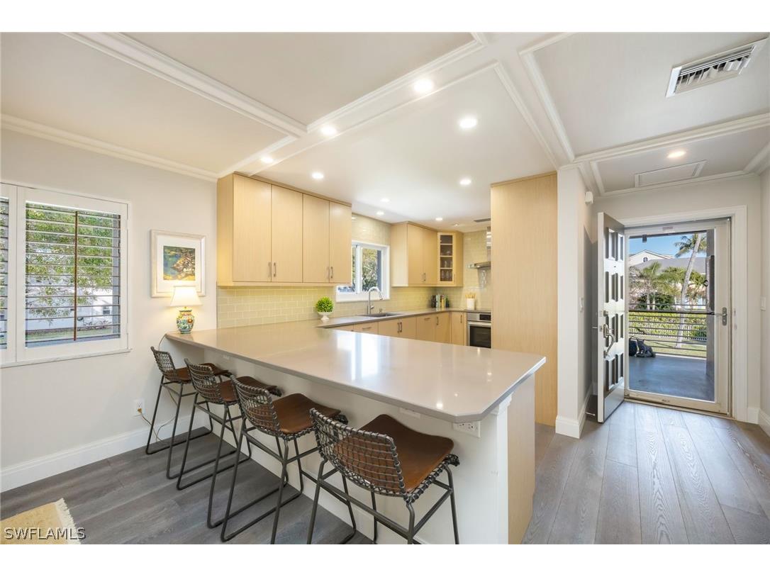 308 2nd Street S #308 Naples FL 34102 226000960 image7