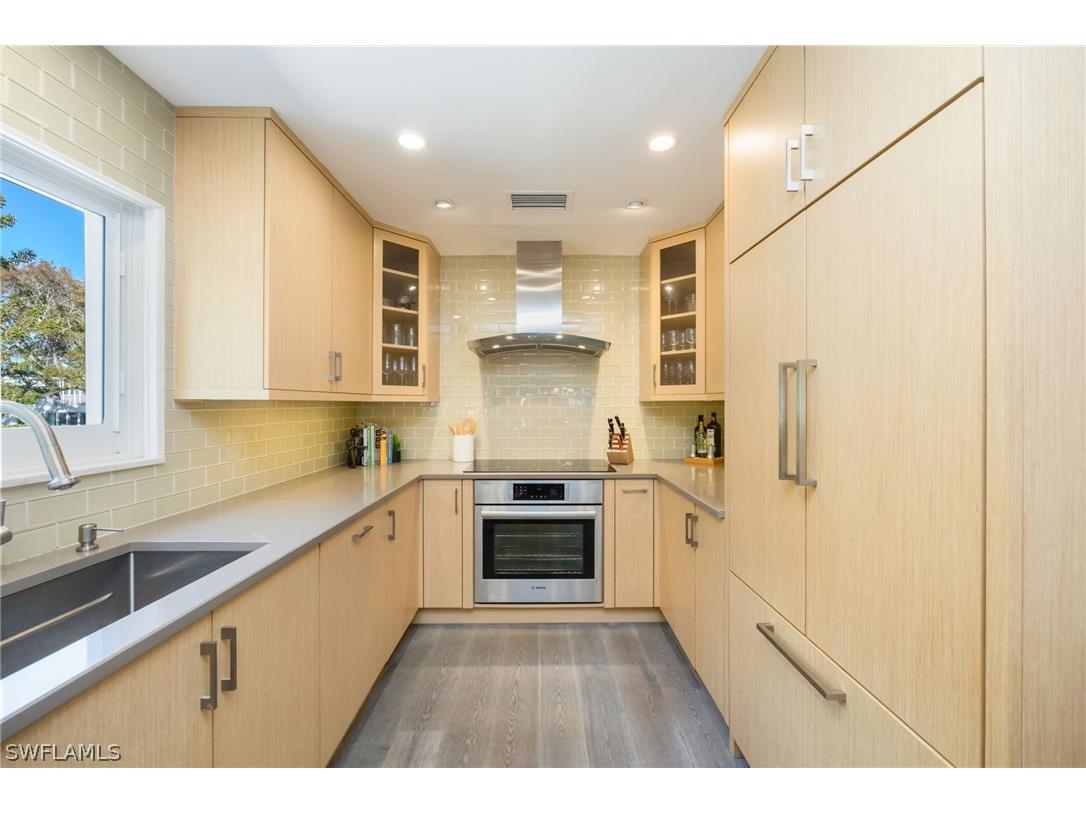 308 2nd Street S #308 Naples FL 34102 226000960 image9