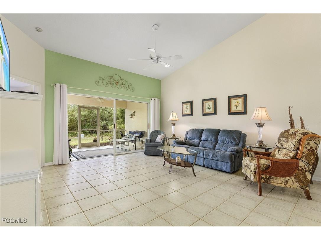 308 Islamorada Boulevard Punta Gorda FL 33955 2025023468 image5