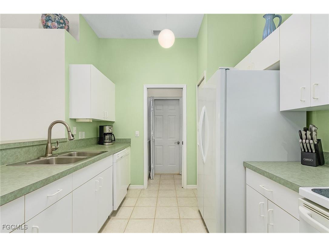 308 Islamorada Boulevard Punta Gorda FL 33955 2025023468 image8