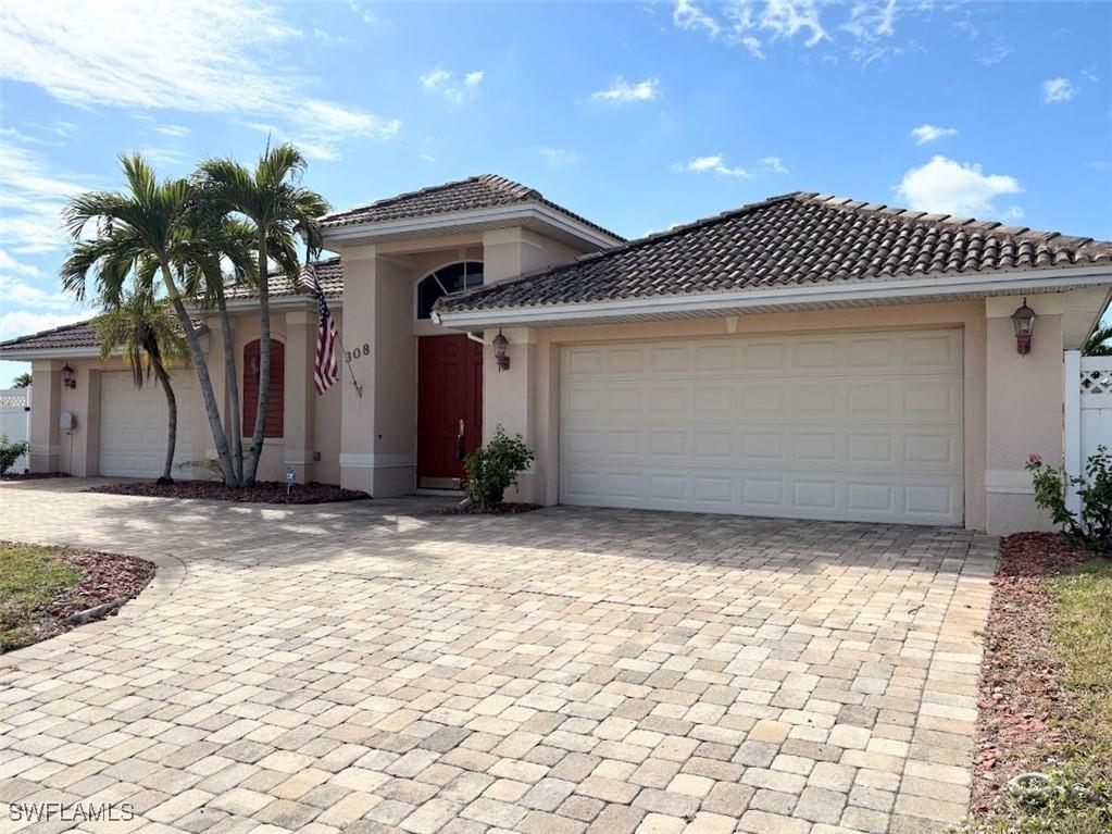 308 Nicholas Parkway E Cape Coral FL 33990 224099197 image1
