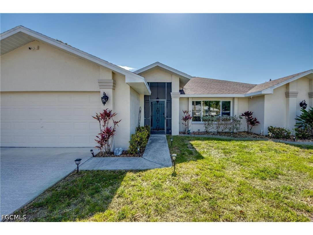 308 North Avenue Lehigh Acres FL 33936 2026019179 image2