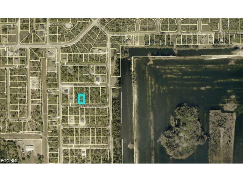 308 Rosanna Avenue Lehigh Acres FL 33972 2026017545 image3