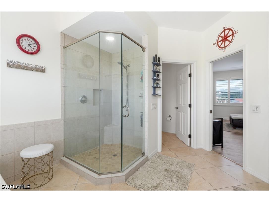 308 Wentworth Court Naples FL 34104 226025394 image24