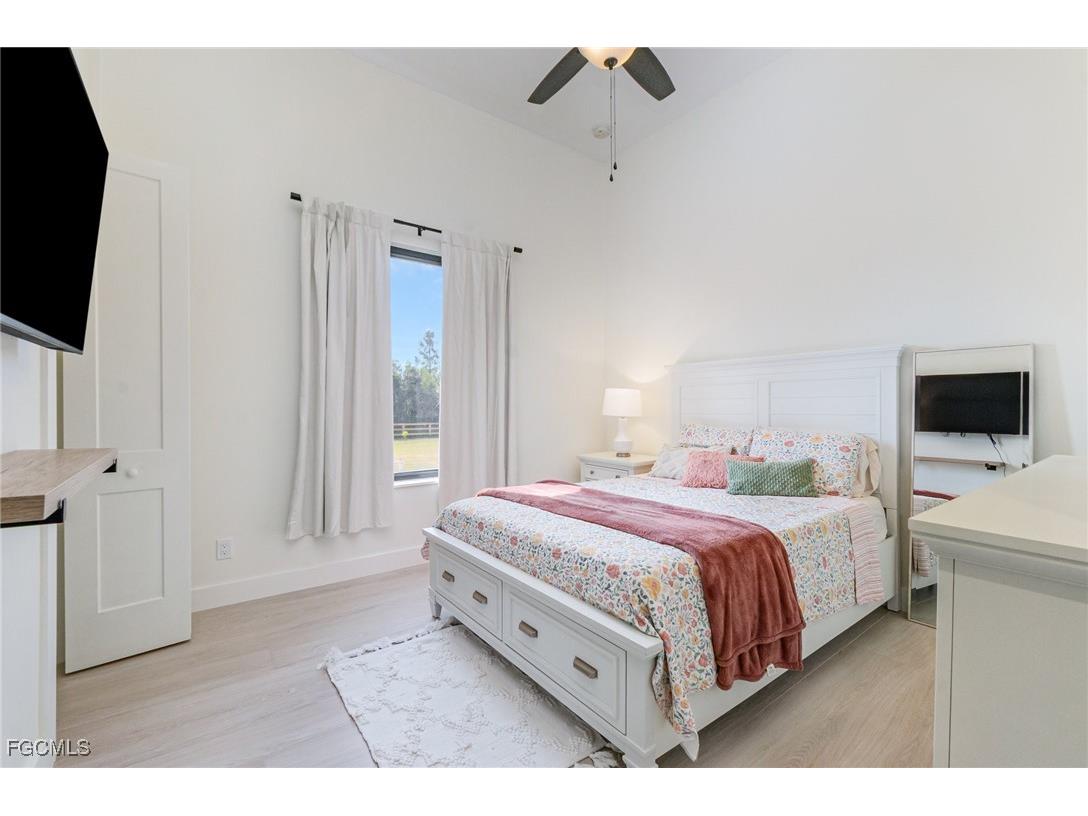 3080 Freedom Acres W Cape Coral FL 33993 2025017140 image16