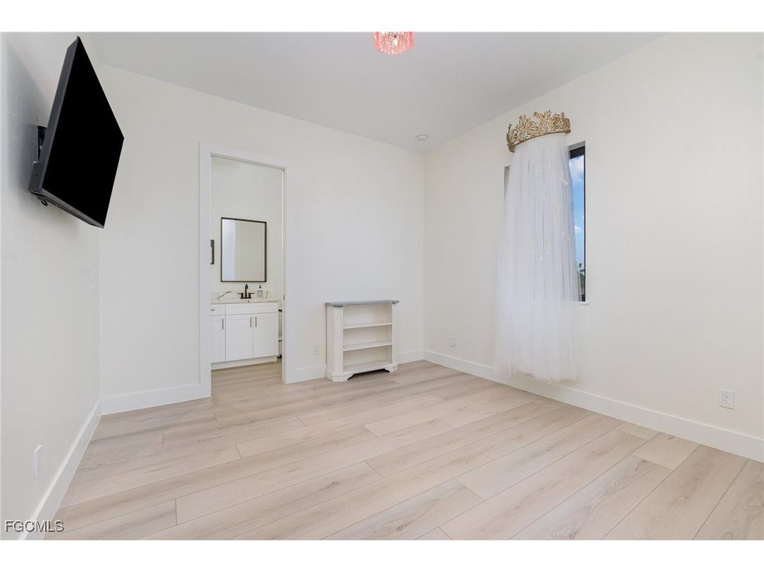 3080 Freedom Acres W Cape Coral FL 33993 2025017140 image22