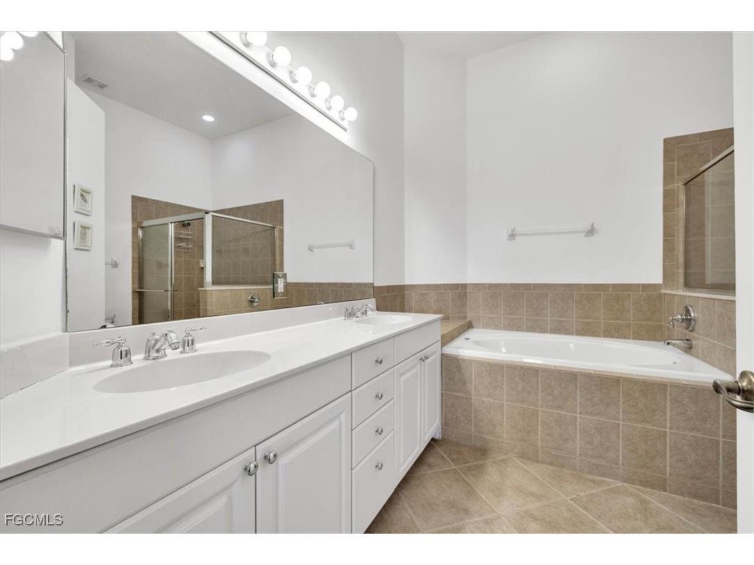 3080 Meandering Way #202 Fort Myers FL 33905 2025015673 image26