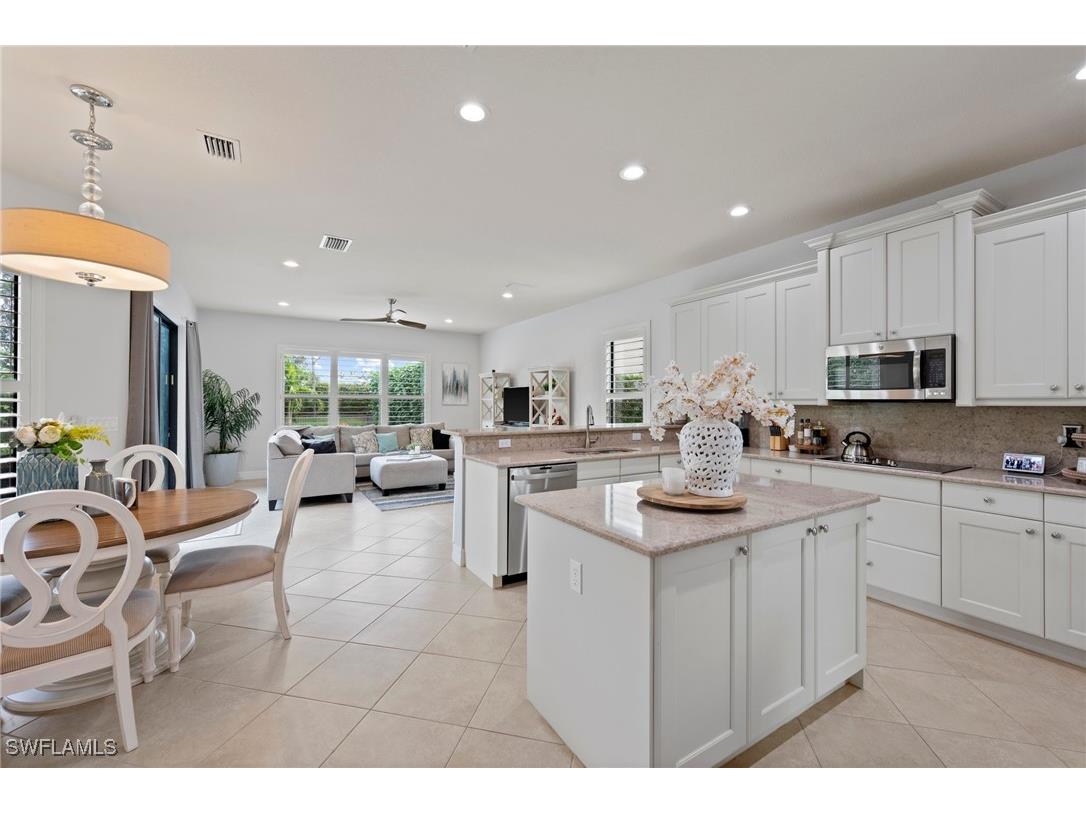 3082 Hudson Terrace Naples FL 34119 225077903 image10