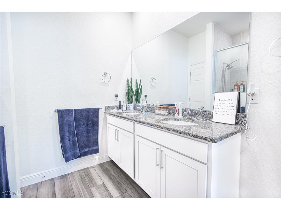 3083 NW 4th Place Cape Coral FL 33993 2025013498 image30