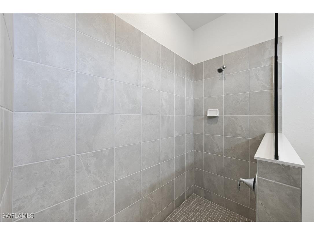 3083 Weston Manor Drive Alva FL 33920 225070326 image25