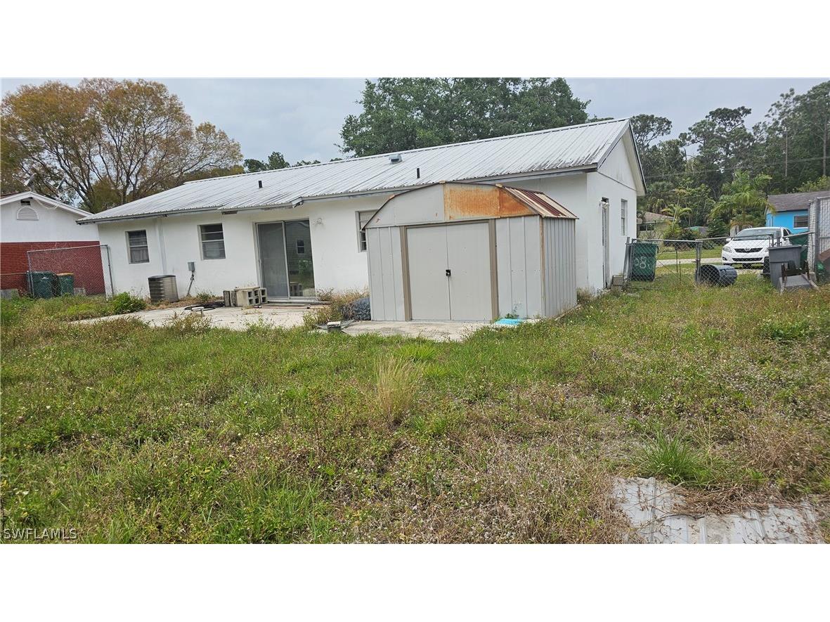 3088 Poinciana Drive Naples FL 34105 224033682 image3