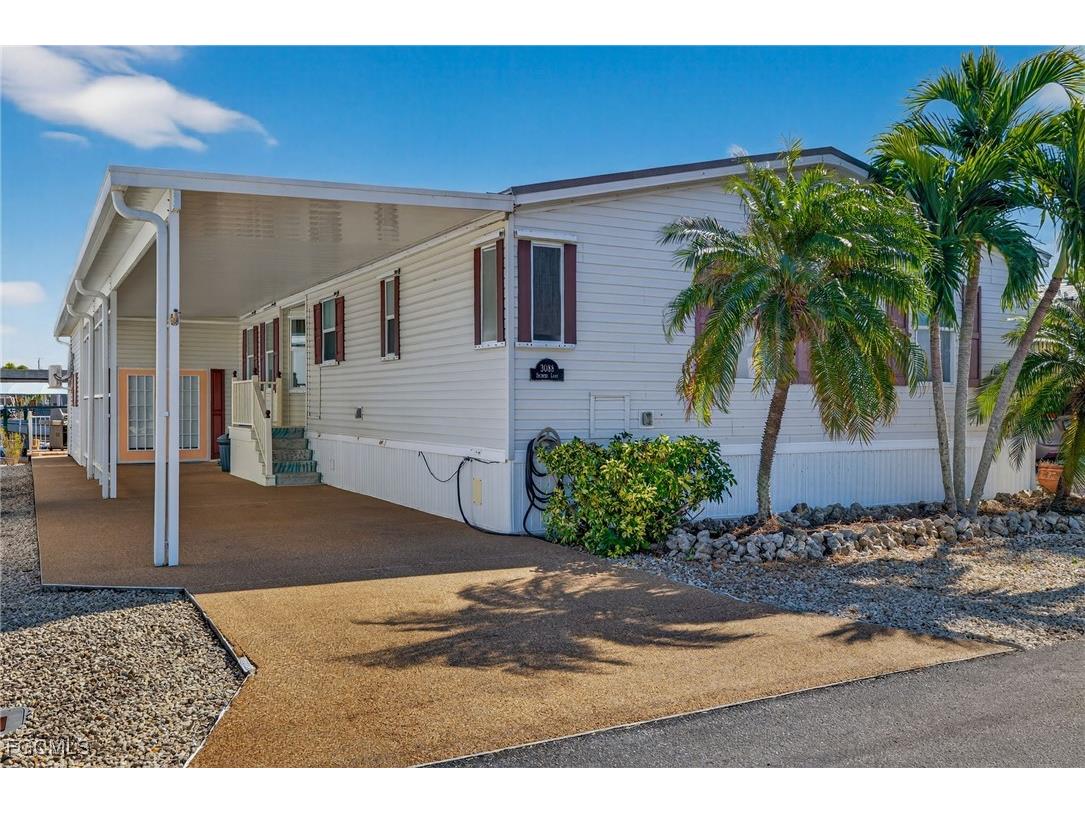 3088 Skipper Lane Saint James City FL 33956 2026002960 image1