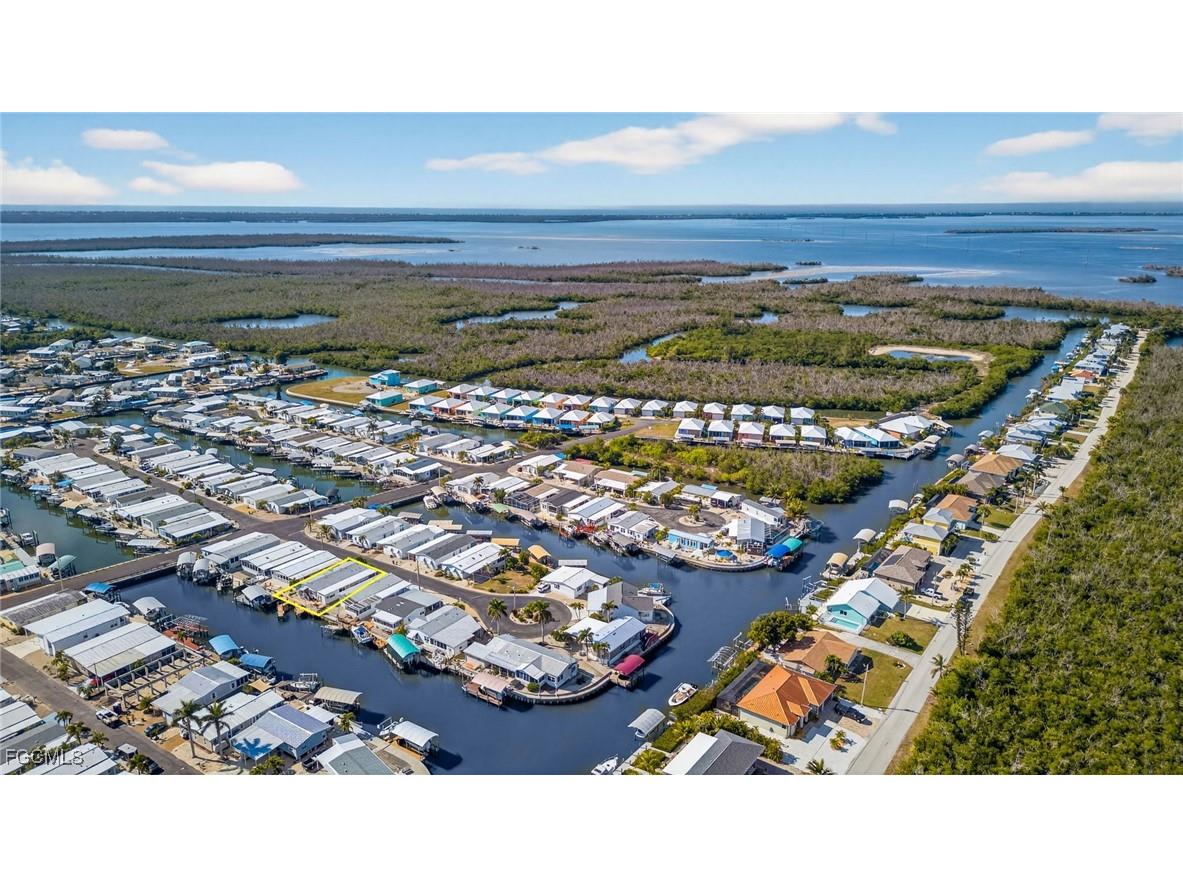 3088 Skipper Lane Saint James City FL 33956 2026002960 image43