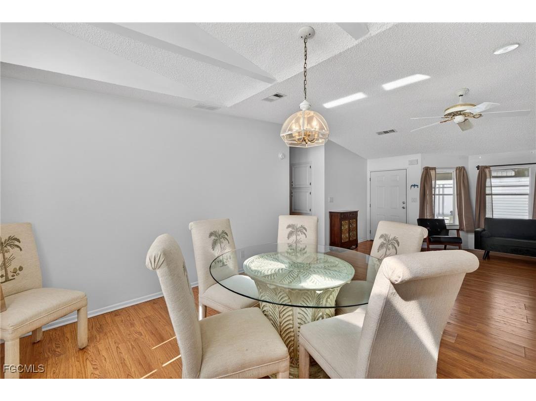 3088 Skipper Lane Saint James City FL 33956 2026002960 image8