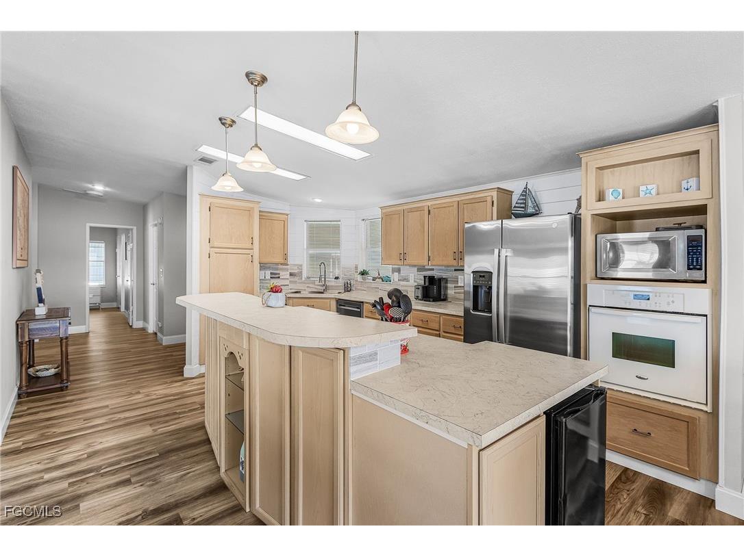 3089 Skipper Lane Saint James City FL 33956 2025012576 image13