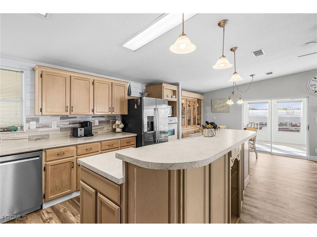 3089 Skipper Lane Saint James City FL 33956 2025012576 image14