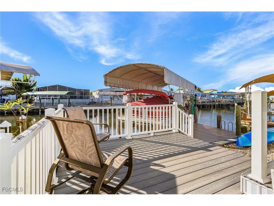 3089 Skipper Lane Saint James City FL 33956 2025012576 image29