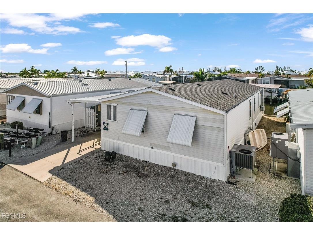 3089 Skipper Lane Saint James City FL 33956 2025012576 image32