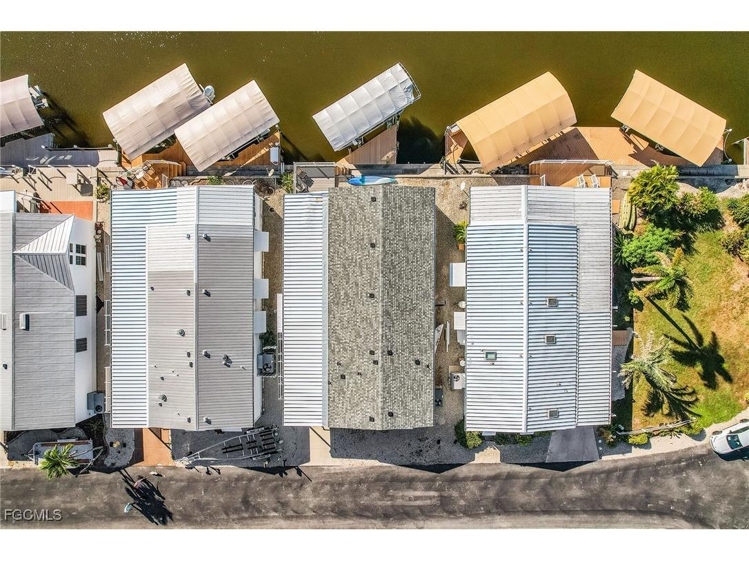 3089 Skipper Lane Saint James City FL 33956 2025012576 image34