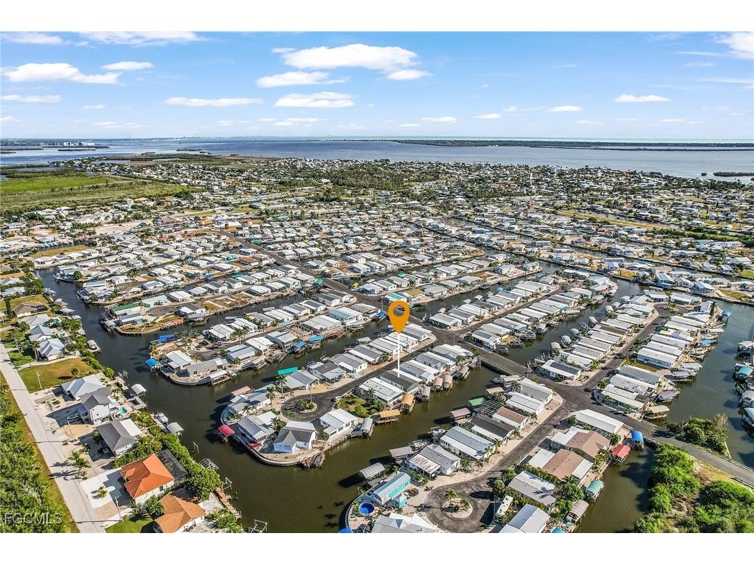 3089 Skipper Lane Saint James City FL 33956 2025012576 image35